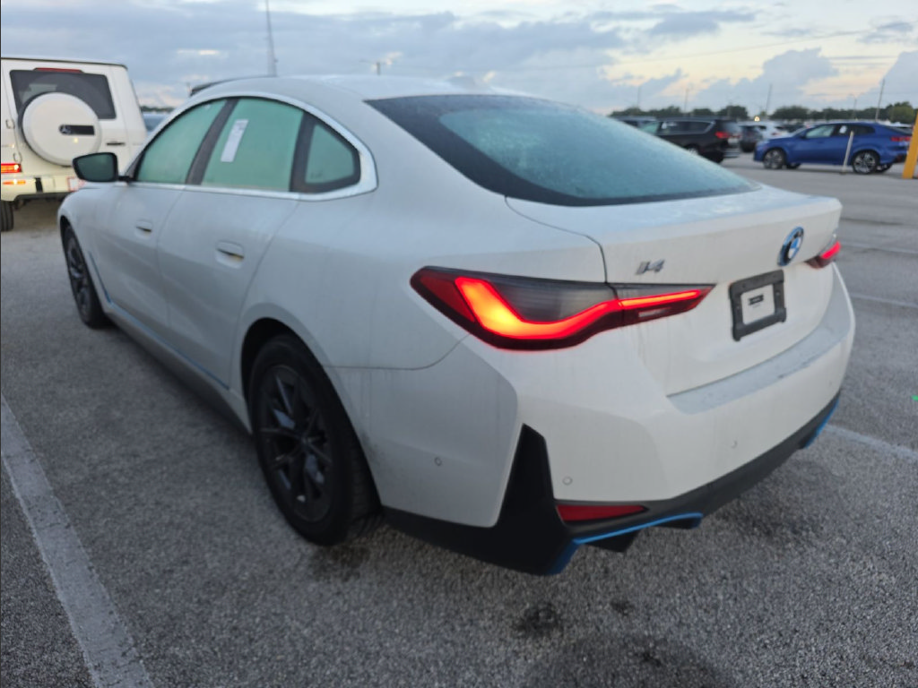 Used 2024 BMW i4 eDrive40 w/ Premium Package RWD image 2