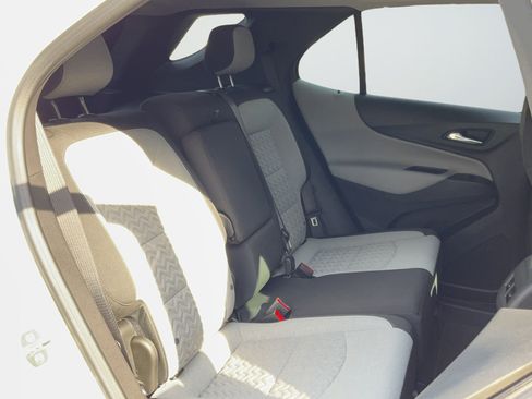 Certified 2024 Chevrolet Equinox LS w/ LS Convenience Package FWD image 21