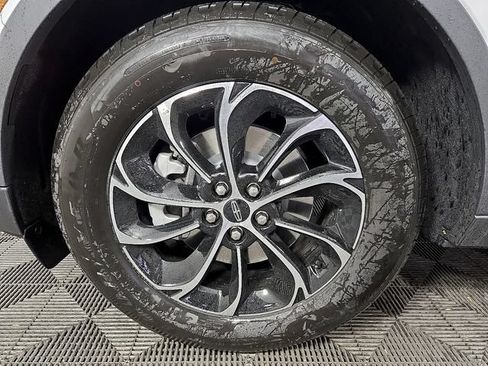 Used 2026 Lincoln Nautilus Premier w/ Equipment Group 102A AWD/4WD image 8