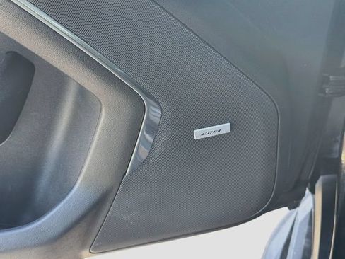 Used 2024 Chevrolet Suburban LT RWD image 19