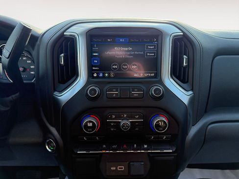 Used 2022 Chevrolet Silverado 1500 LT image 14