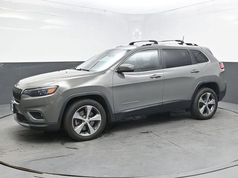 Used 2020 Jeep Cherokee Limited FWD image 3