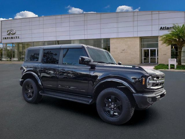 Used 2025 Ford Bronco Outer Banks AWD/4WD image 2