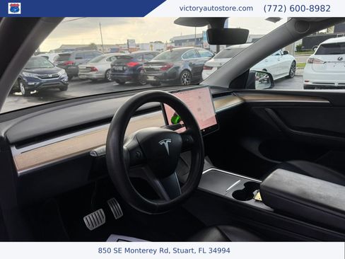 Used 2022 Tesla Model Y Performance AWD/4WD image 23