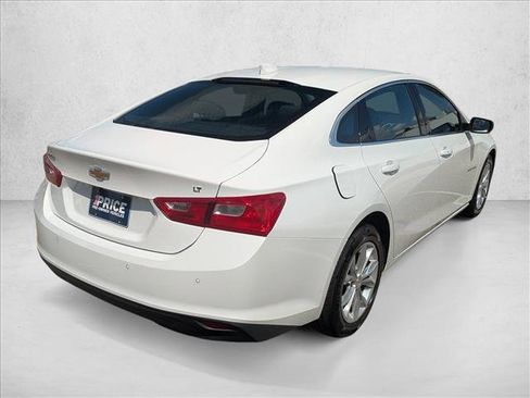 Used 2025 Chevrolet Malibu LT FWD image 5