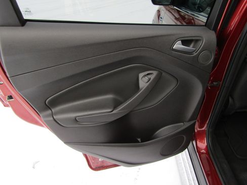 Used 2014 Ford Escape SE w/ Equipment Group 201A image 13