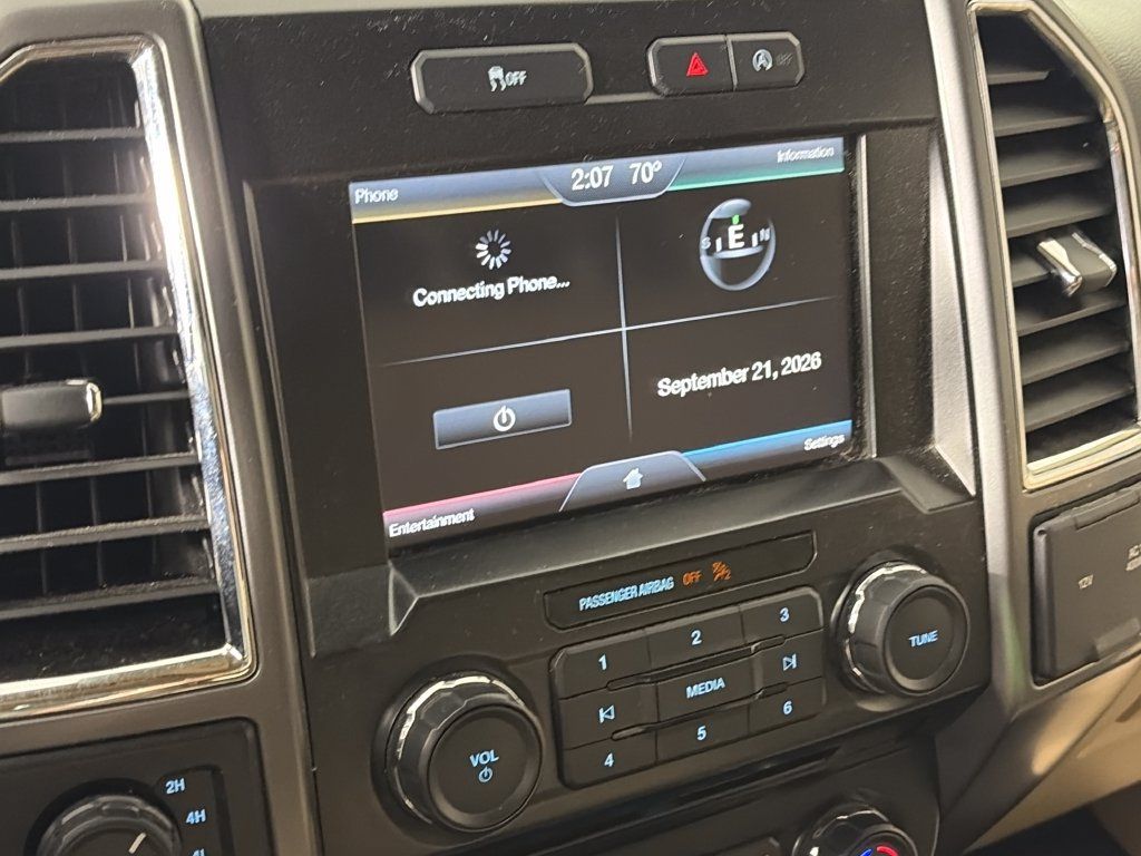 Used 2015 Ford F150 XLT w/ Equipment Group 302A Luxury AWD/4WD image 19