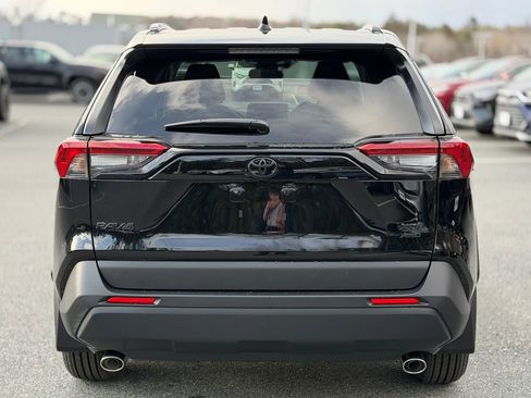 New 2025 Toyota RAV4 XLE w/ Convenience Package image 4