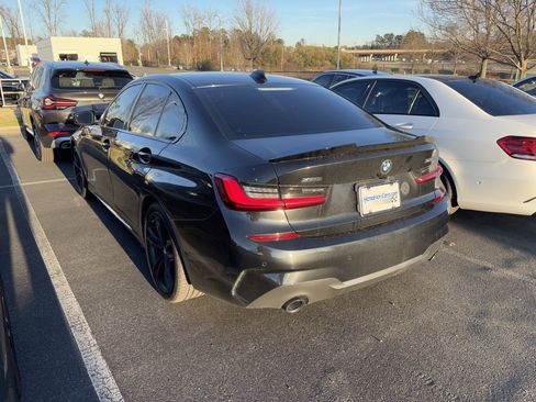 Certified 2022 BMW 330i xDrive Sedan w/ M Sport Package image 18