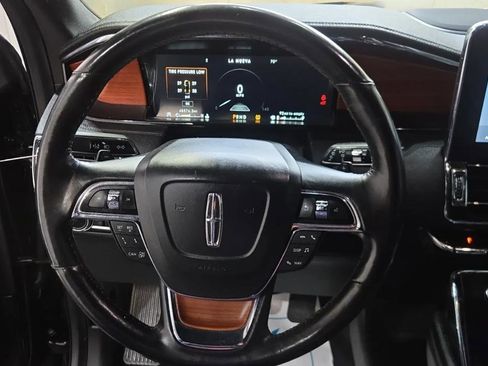 Used 2020 Lincoln Navigator Reserve image 6
