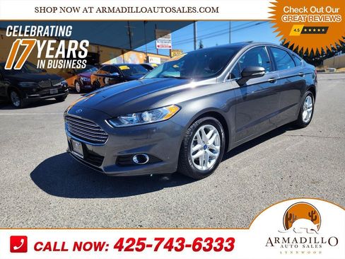 Used 2016 Ford Fusion SE w/ Equipment Group 202A FWD image 1