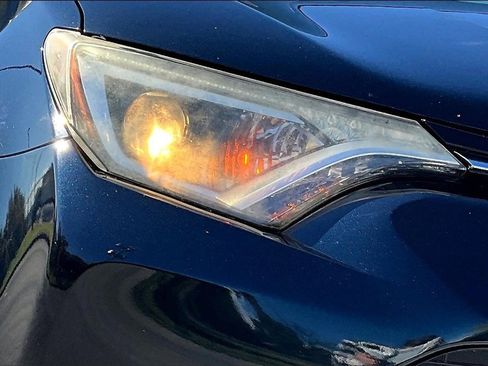 Used 2017 Toyota RAV4 XLE image 29