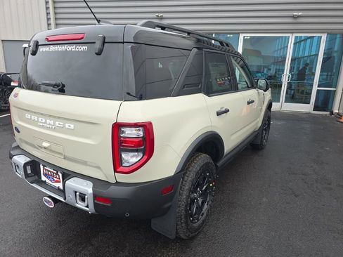 New 2025 Ford Bronco Sport Outer Banks w/ Sasquatch Outer Banks Package AWD/4WD image 7