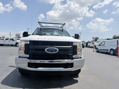 Used 2018 Ford F250 XL w/ Power Equipment Group RWD image 2
