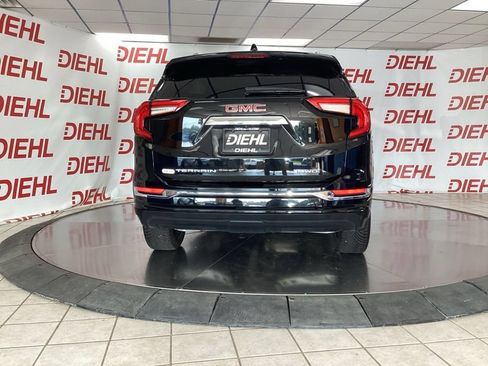 Used 2023 GMC Terrain Denali w/ Black Diamond Edition AWD/4WD image 6