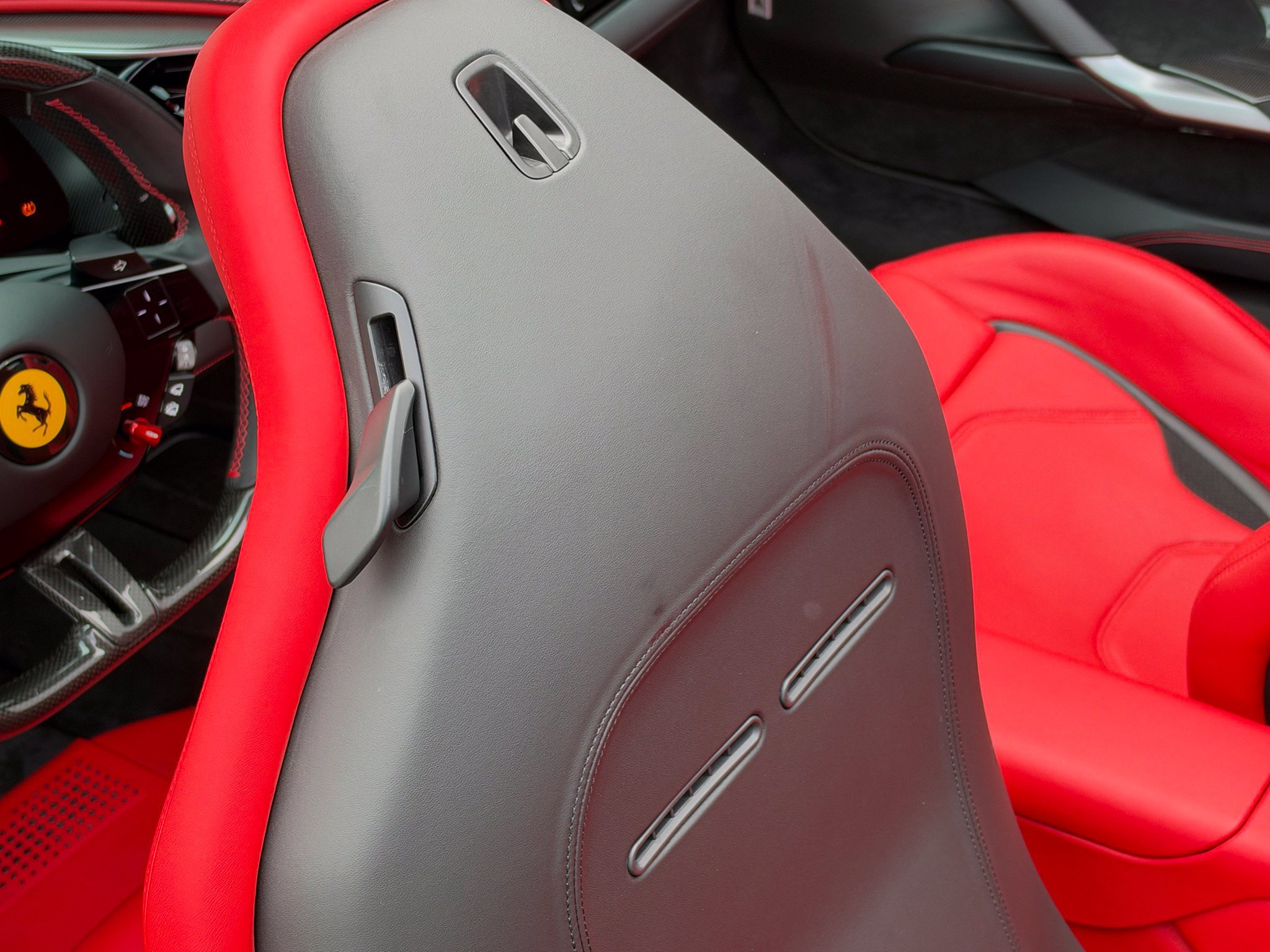 Used 2023 Ferrari 296 GTS RWD image 45