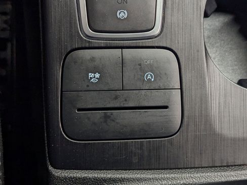 Used 2022 Ford Escape SE w/ Cold Weather Package image 26