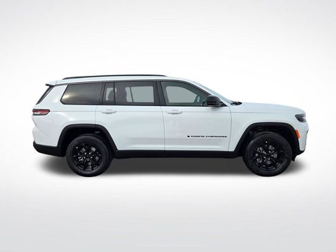 New 2026 Jeep Grand Cherokee L 4WD image 2