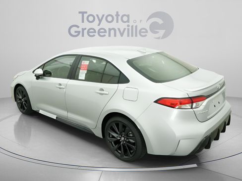 New 2026 Toyota Corolla SE FWD image 10