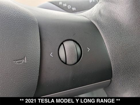 Used 2021 Tesla Model Y Long Range image 22