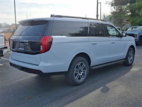 New 2025 Ford Expedition Max Active image 3
