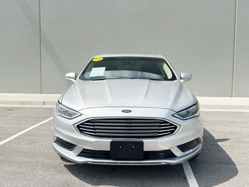 Used 2018 Ford Fusion SE FWD image 8