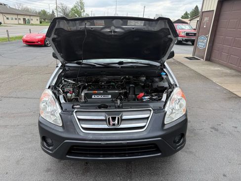 Used 2005 Honda CR-V LX image 21