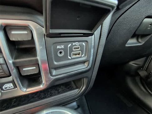 Used 2021 Jeep Wrangler Unlimited Sport image 26