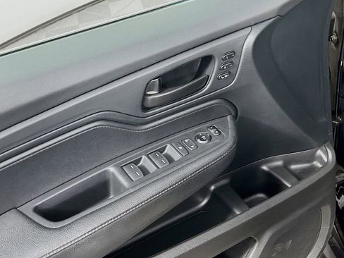 Used 2023 Honda Odyssey EX-L image 17