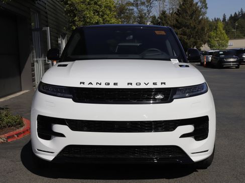 New 2026 Land Rover Range Rover Sport Dynamic SE AWD/4WD image 4