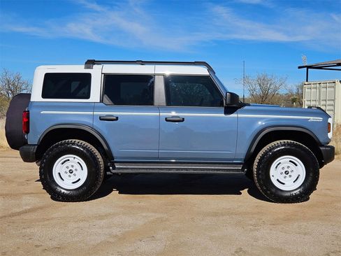 Used 2025 Ford Bronco Heritage Edition image 4