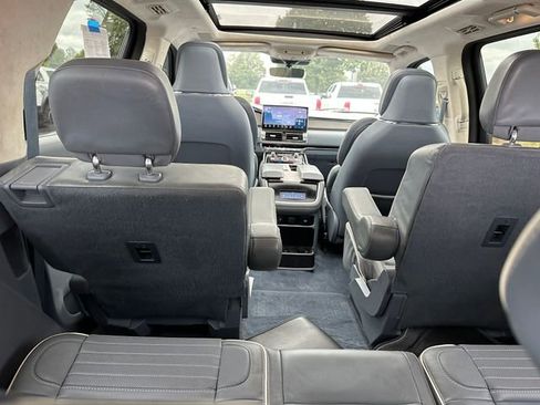 Used 2023 Lincoln Navigator L Black Label image 14