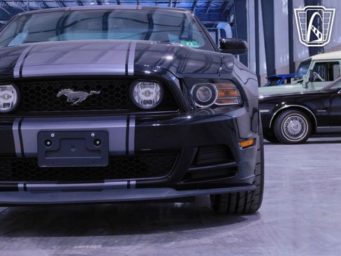 Used 2014 Ford Mustang GT w/ Equipment Group 301A image 38
