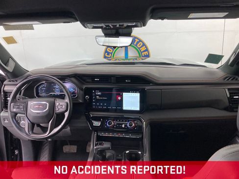 Used 2024 GMC Sierra 1500 AT4 w/ Technology Package AWD/4WD image 8