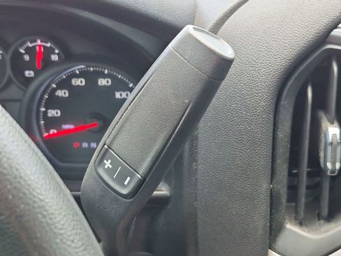 Used 2021 Chevrolet Silverado 1500 W/T RWD image 14