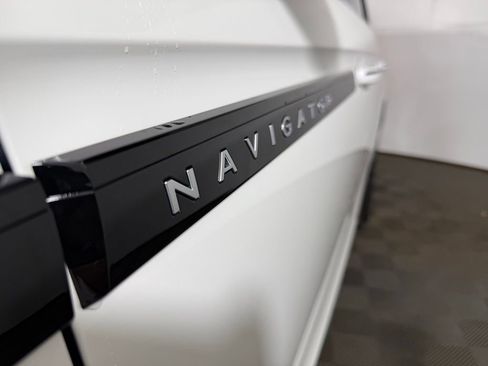 New 2025 Lincoln Navigator L Black Label image 14
