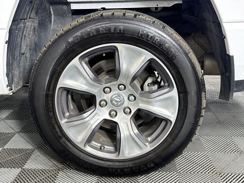 Used 2024 RAM 1500 Laramie image 49