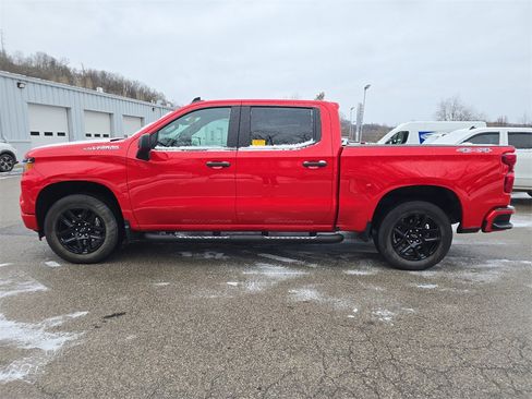 Used 2025 Chevrolet Silverado 1500 Custom image 7