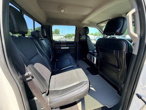 Used 2015 Ford F150 Lariat w/ Equipment Group 502A Luxury AWD/4WD image 13
