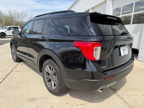 Used 2023 Ford Explorer XLT w/ Equipment Group 202A image 7