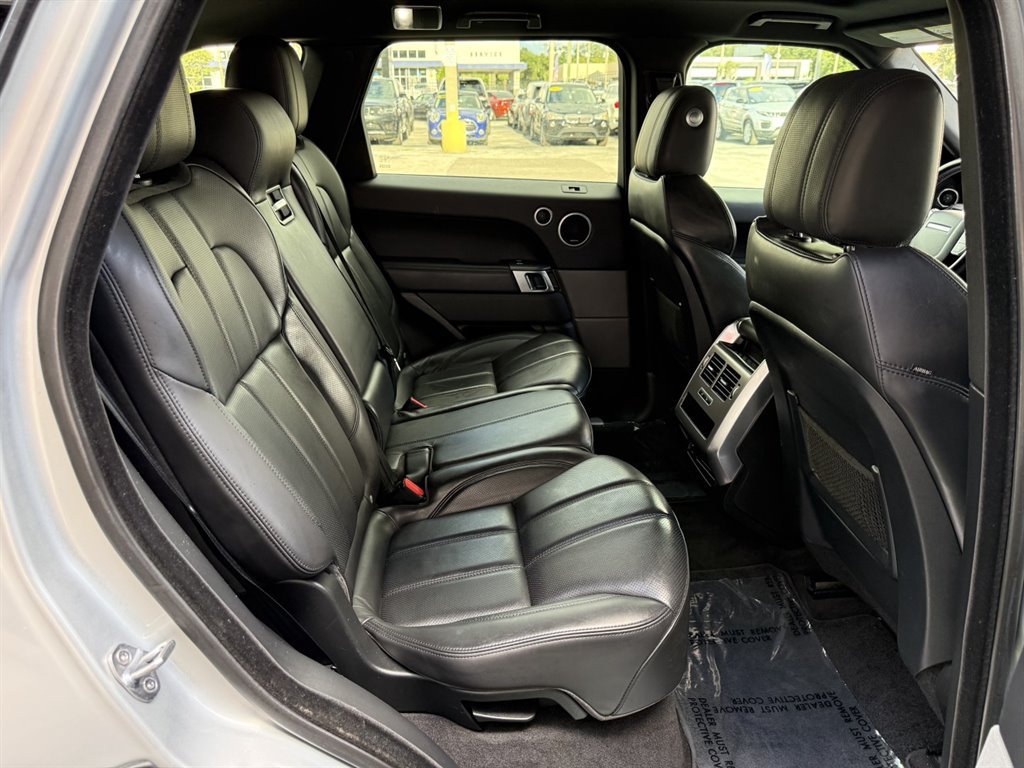 Used 2017 Land Rover Range Rover Sport HSE AWD/4WD image 17