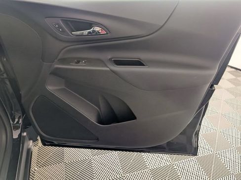 Used 2024 Chevrolet Equinox LT FWD image 34