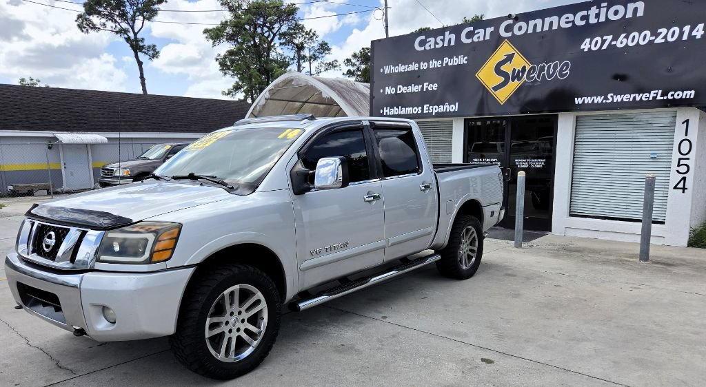 Used 2014 Nissan Titan SL AWD/4WD image 2