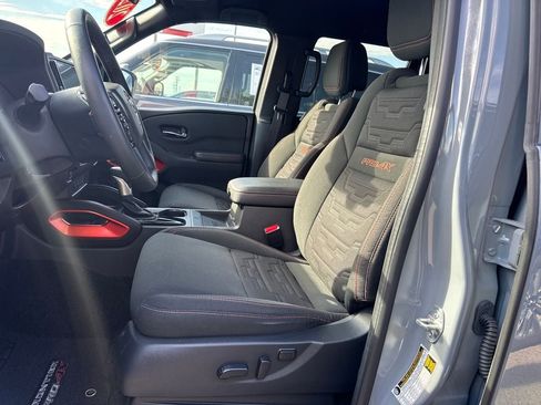 Used 2025 Nissan Frontier PRO-4X w/ Pro Convenience Package AWD/4WD image 10