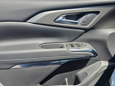 New 2026 Chevrolet Traverse LT w/ Driver Confidence Package FWD image 18