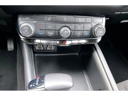 Certified 2025 Dodge Durango GT AWD/4WD image 30