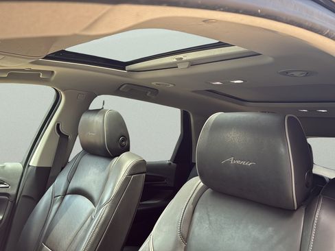 Used 2020 Buick Enclave Avenir w/ Avenir Technology Package FWD image 24