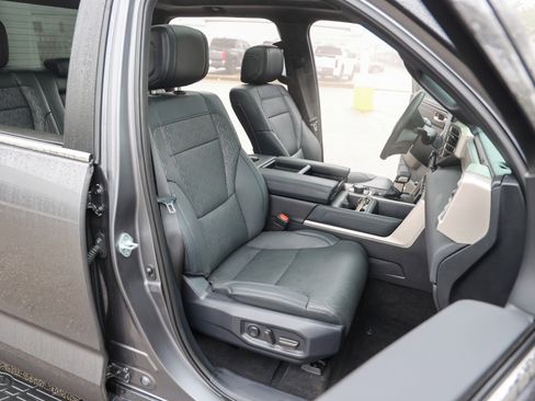 Used 2025 Toyota Tundra Limited w/ Power Package AWD/4WD image 39
