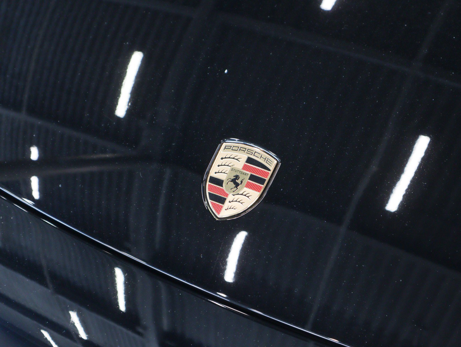 Certified 2024 Porsche Macan 4 Electric AWD/4WD image 26