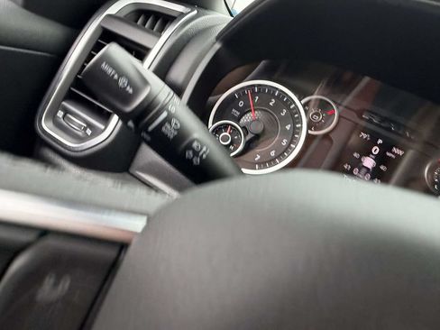 Used 2025 RAM 1500 Big Horn AWD/4WD image 37